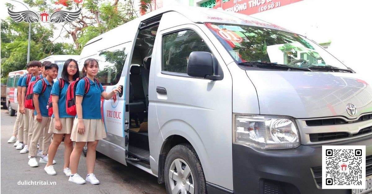 Thuê xe đưa đón học sinh